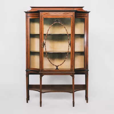 Edwardian Display Cabinet, Vitrine mit Perlmutt Intarsien, Schrank mit Glasfront