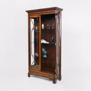 Edwardian Style Display Cabinet, Vitrine, Regal mit Glas Einlegeböden, Regency Verglasung