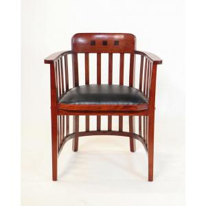 Ein Paar Armchairs / Bürostühle aus Mahagoni mit Leder, schwarz