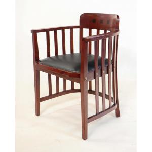 Ein Paar Armchairs / Bürostühle aus Mahagoni mit Leder, schwarz