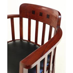 Ein Paar Armchairs / Bürostühle aus Mahagoni mit Leder, schwarz