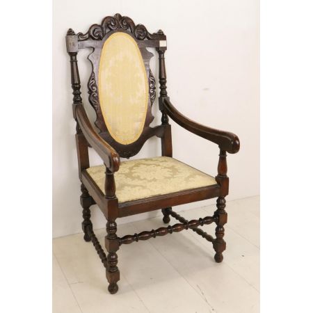 Einzelner antiker englischer Stuhl mit Armlehnen aus  eichen Massivholz