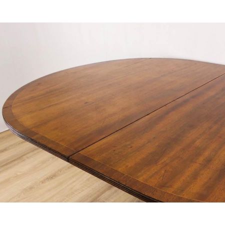 Eleganter Esstisch / Pillar Table, ausziehbar, Mahagoni