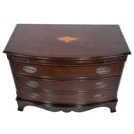 Englische Bowfront Kommode mit feiner Intarsie und ausziehbarer Ablagefläche, in Mahagoni
