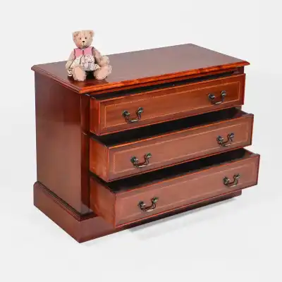 Edwardianische Kommode aus Eibe