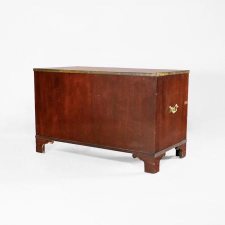 Antike Military Kommode aus Mahagoni – Handgefertigt im 19. Jahrhundert mit typischen Marinegriffen