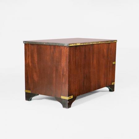 Antike Military Kommode aus Mahagoni – Handgefertigt im 19. Jahrhundert mit typischen Marinegriffen