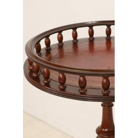 Englischer Wine Table mit Galerie, in Mahagoni