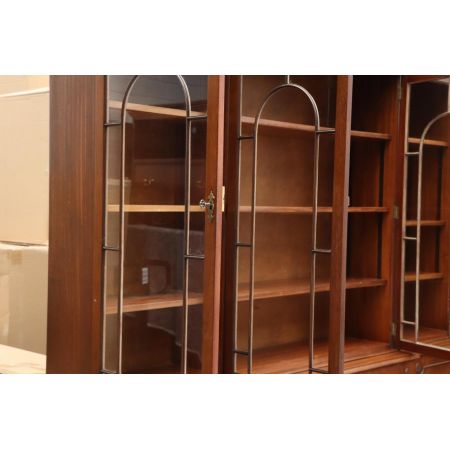 Englisches Breakfront Bookcase in Mahagoni, Bücherschrank Antik Stil