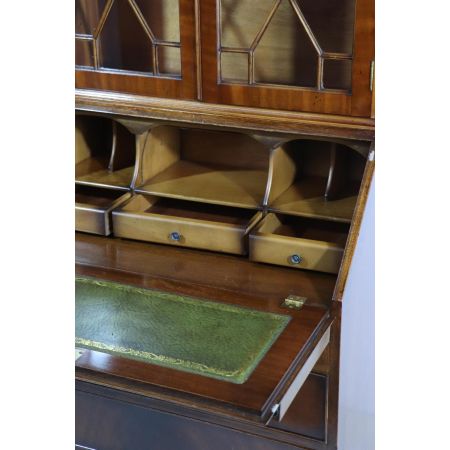 Englisches Bureau Bookcase in Flamed Mahogany, maritime Intarsie