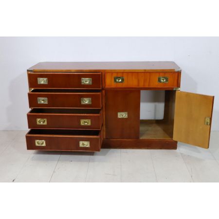 Englisches Sideboard / Fernsehbank im Military Style, in Eibe