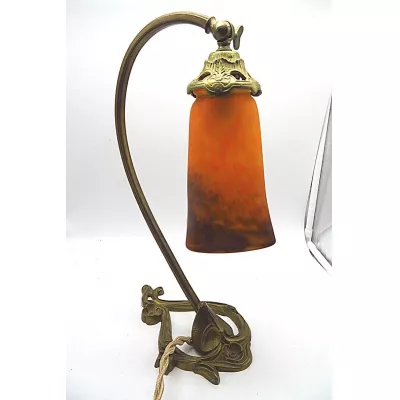 Französische Art nouveau Tischleuchte, Lampenschirm in Tulpenform