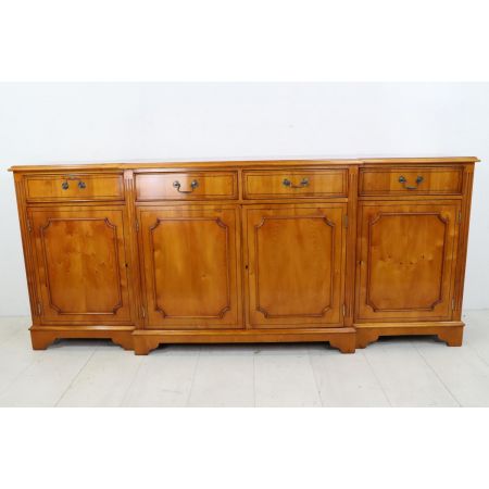 Handgefertigtes englisches Sideboard, 4-türig, in Eibe