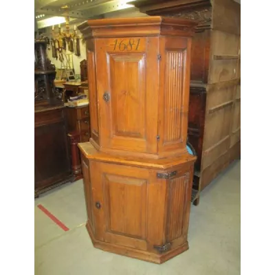 Kleiderschrank Dielenschrank antik
