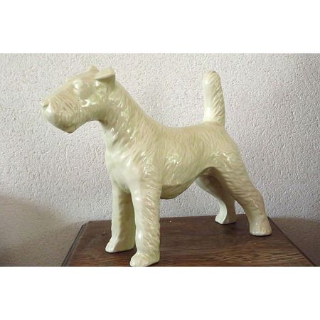 Hund Figur Porzellan