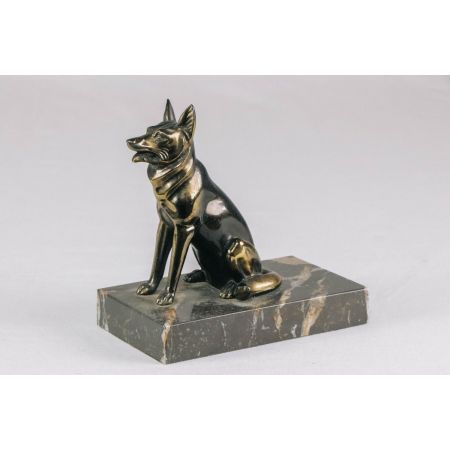Hundeskulptur aus Messing mit Postament aus Marmor