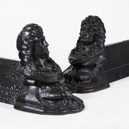 Original Kaminböcke aus Gusseisen, 2 Stück