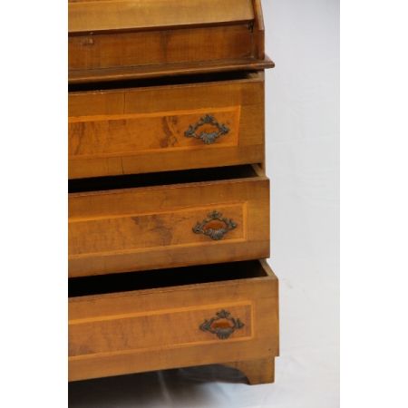 Aufsatzsekretär Nussbaum mit Intarsien