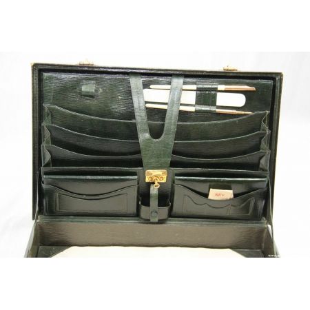 alter Dokumentenkoffer