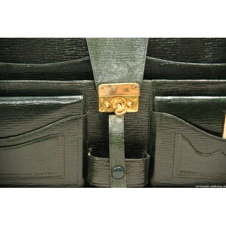 alter Dokumentenkoffer