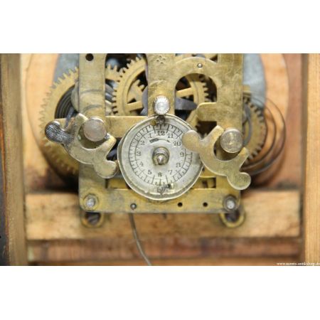 Alte Kaminuhr "Rising Sun"