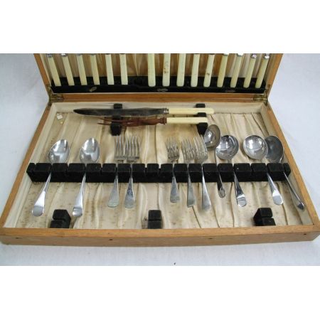 Alter Besteckkoffer