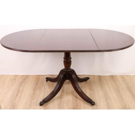 Klappbarer Esstisch / Drop Leaf Table, Mahagoni, auf Rollen