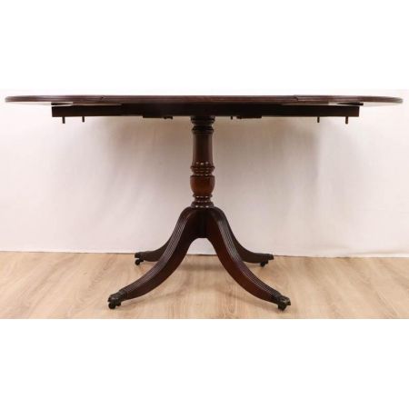 Klappbarer Esstisch / Drop Leaf Table, Mahagoni, auf Rollen