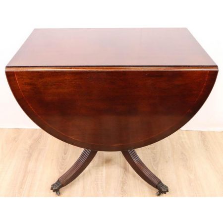 Klappbarer Esstisch / Drop Leaf Table, Mahagoni, auf Rollen