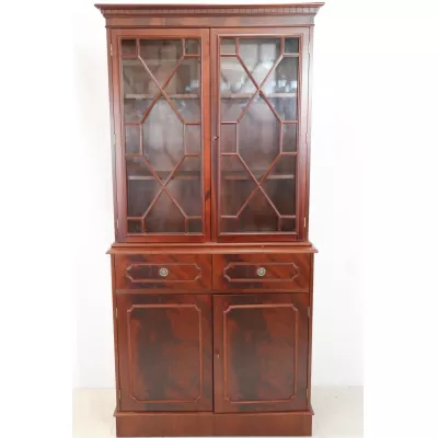 Klassisches Two Door Bookcase im Regency Stil, in Mahagoni