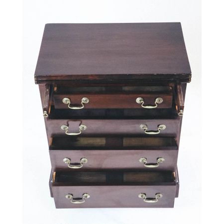 Antike Mahagoni Kommode mit original Messinggriffen