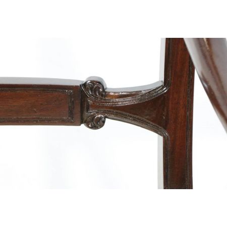 Massiver Esszimmerstuhl aus Massivholz im viktorianischen Stil