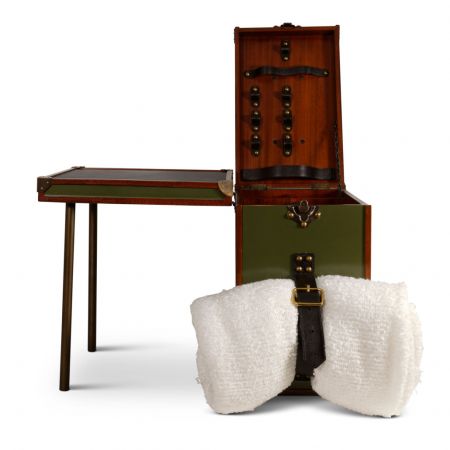 Authentic Models Elegant Picnic Box MF178