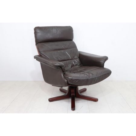 Original Vintage Fernsehsessel mit Hocker, 60er Jahre, skandinavischer Stil