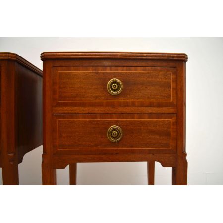 Antike intarsierte Mahagoni Nachttische