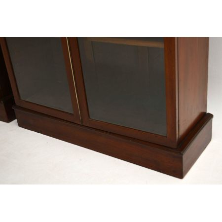 Paar Antiker Mahagoni Bücherregale Vitrine Showcase Bücherschrank