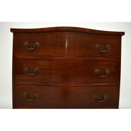 Paar antike Mahagoni Serpentine Truhen