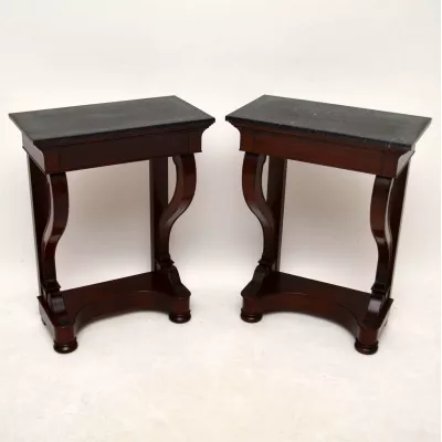 Antike Mahagoni Tische mit Marmor