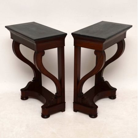 Antike Mahagoni Tische mit Marmor