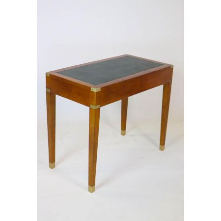 Schreibtisch / Offiziersschreibtisch aus Mahagoni maritim mit dunkel grüner Leder Schreibfläche