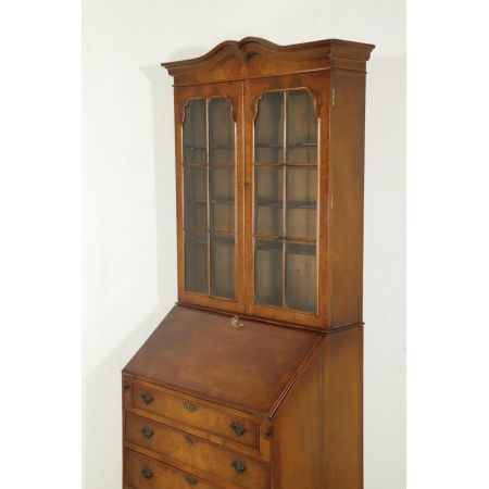 Sekretär mit Aufsatz ,Sprossenverglasung, restauriert