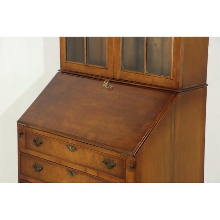 Sekretär mit Aufsatz ,Sprossenverglasung, restauriert