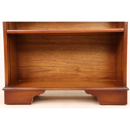 Stilvolles kleines Bücherregal / Open Bookcase im englischen Stil