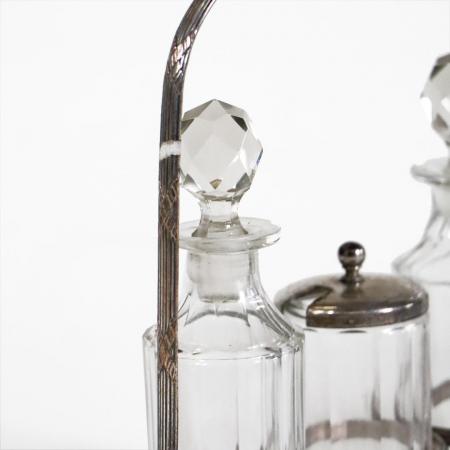 Tisch Menage vernickelt, im Viktorianischen Stil, Kristalglas