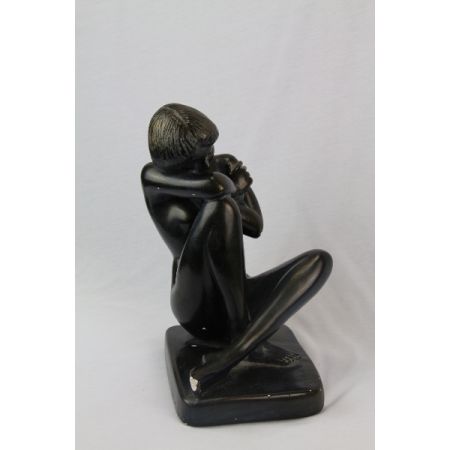 Figur Sitzende Frau