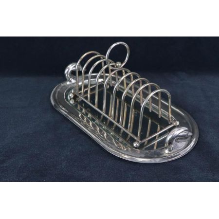 Versilberter Toastständer mit Tablett