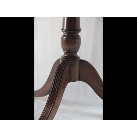 Esstisch Rund Dining Table Triytop table  massives Mahagoni