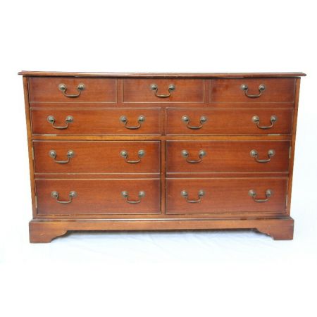 Tv Sideboard aus Mahagoni im viktorianische Stil