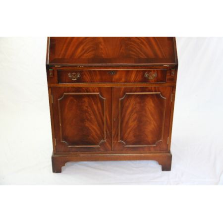 Aufsatzsekretär/ Bücherschrank mit Sekretär aus Mahagoniholz