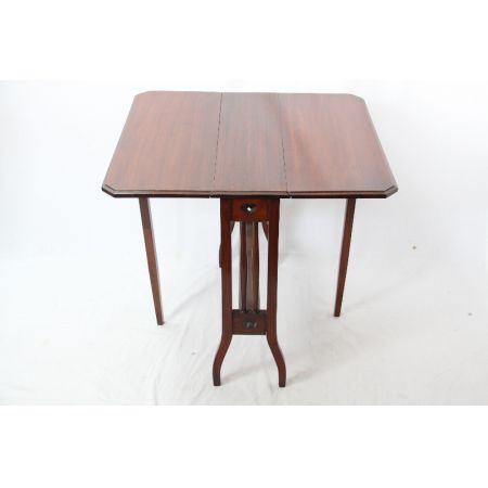 Antiker Drop Leaf Mahagoni Beistelltisch Sutherland 1920